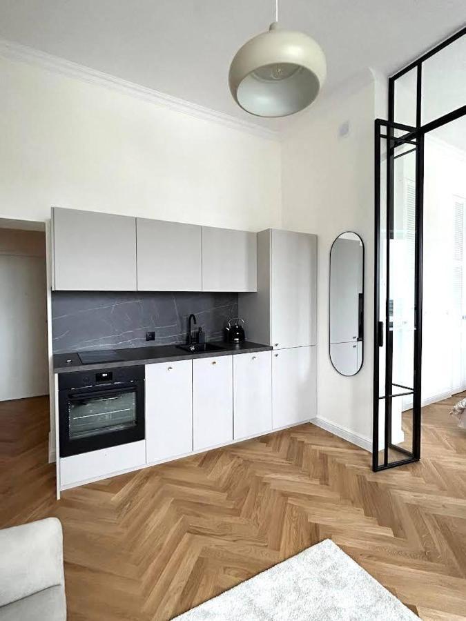 Old Town Residence , Wi-Fi , 2-Beds , Aesthetics - By Hik Apartments Βαρσοβία Εξωτερικό φωτογραφία